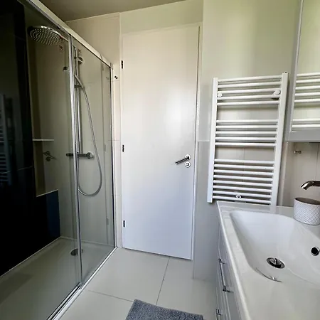 Apartment T3 Balcon Parking Clim 3mn Pied Metro 8 Et T3 Paris
